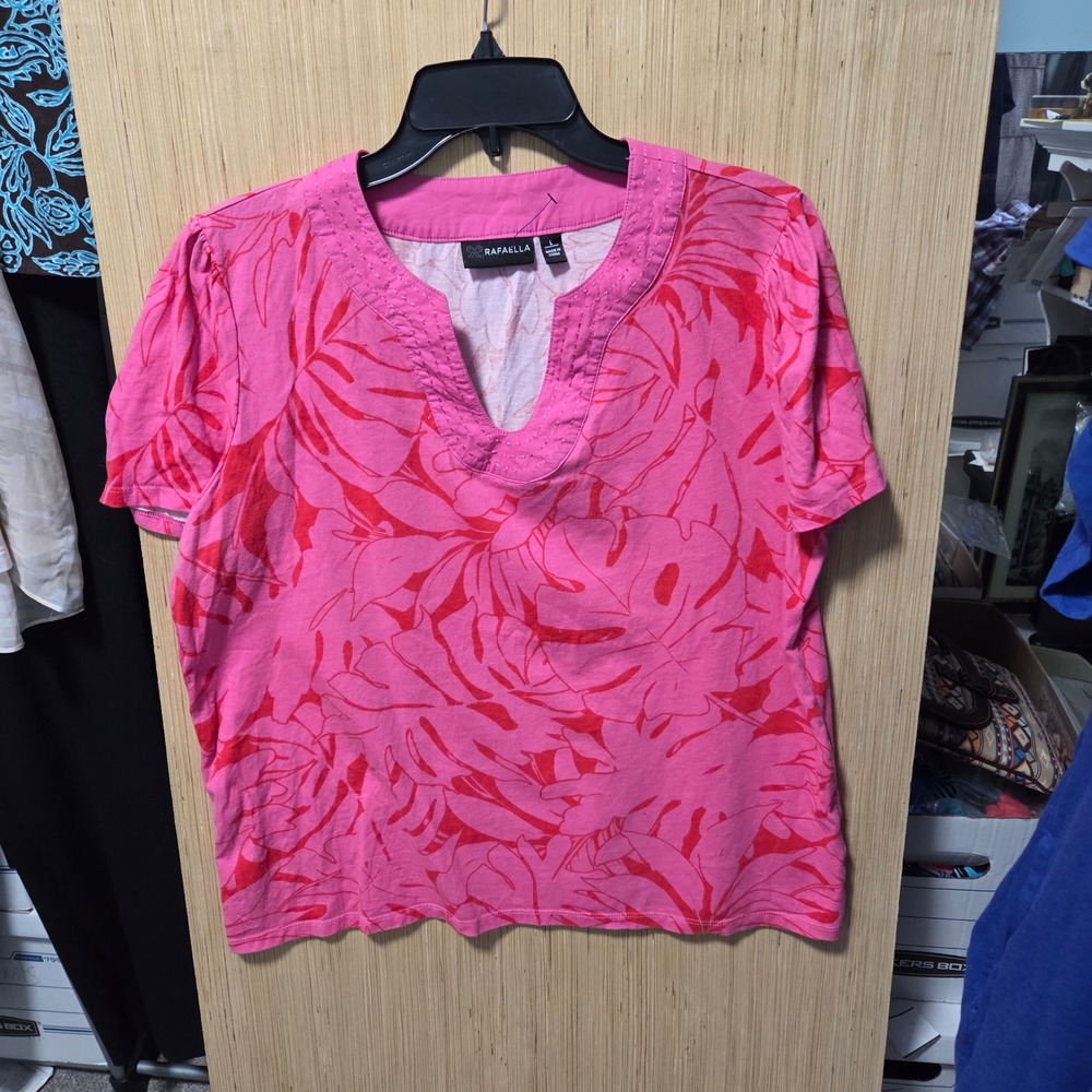 Rafaella Sz L Floral‎ Print Top V-Neck Short Sleeve Casual Blouse Pink